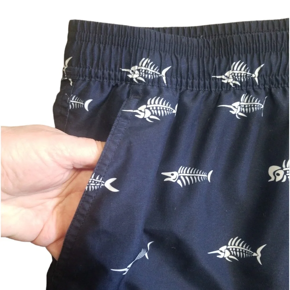 Maamgic Men's Navy Slim Fit 7 Inch Swim‎ Shorts Swim Trunks Sz. L